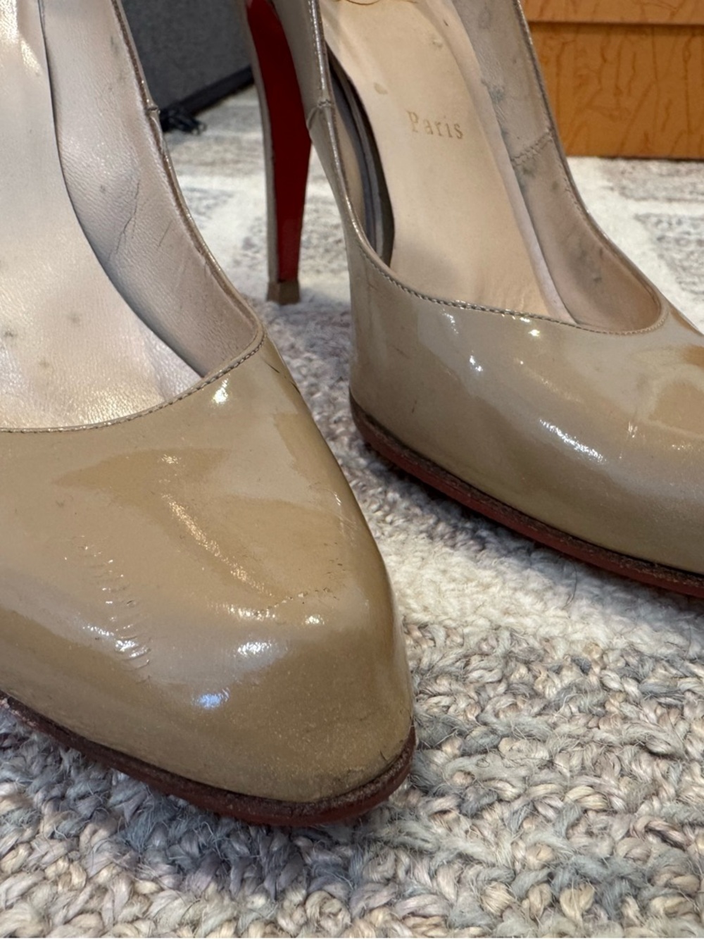 Christian Louboutin Beige Patent Leather Pointed-Toe Pumps with Red Sole - Picture 3 of 7